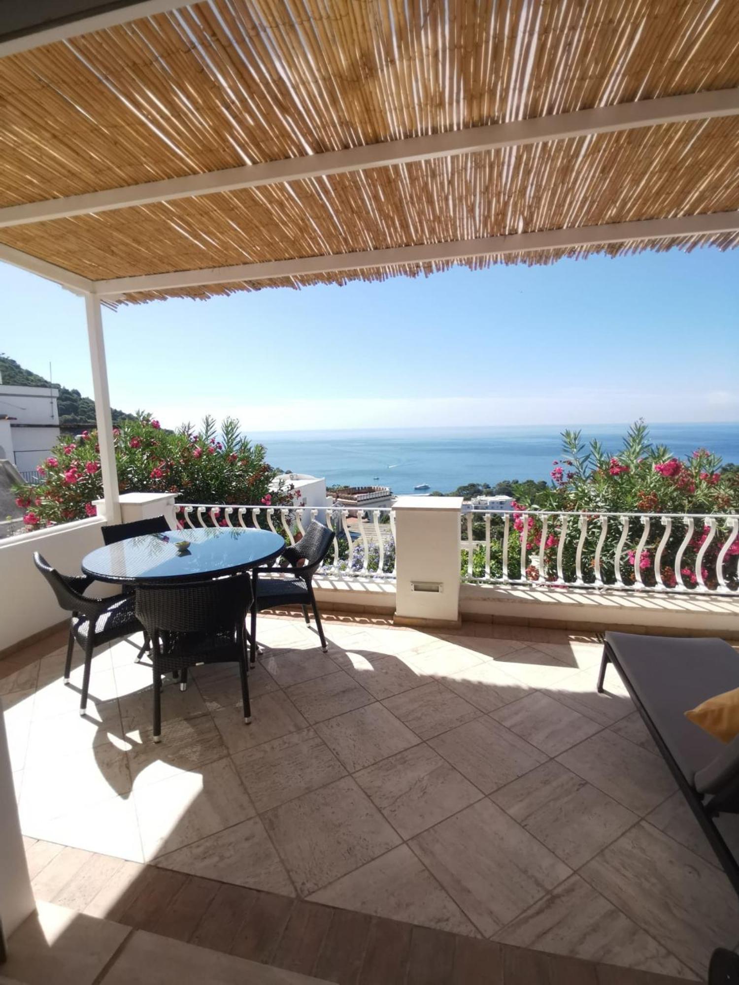 Villa La Panoramica 3 Camere 3 Bagni กาปรี ภายนอก รูปภาพ